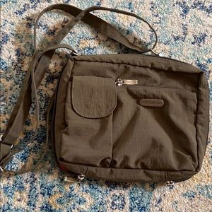 Green baggallini cross body bag